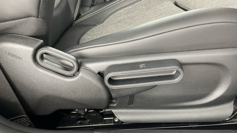 MINI Hatchback 135kW Cooper S Level 2 33kWh 3dr Auto Electric Hatchback